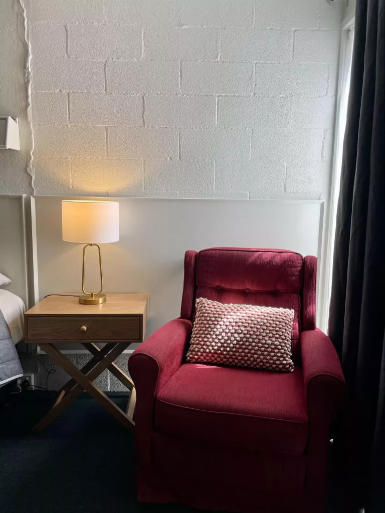 superior-king-room-comfortable-red-chair